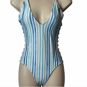 Striped Strappy One Piece Swimsuit‎